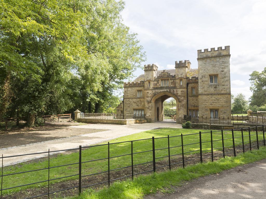 Villa Castle Gatehouse Winchcombe Exterior foto